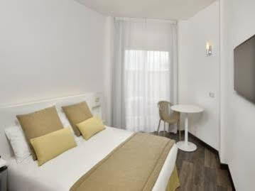 Sol Palmanova Mirlos Tordos Hotell Magalluf